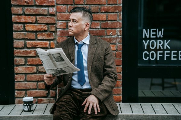 What are the benefits of hydrogen vehicles in the UK market?